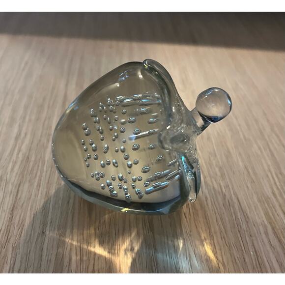 Vintage Strawberry Paperweight Art Clear Glass Controlled Bubbles 4" Wide - Picture 5 of 10